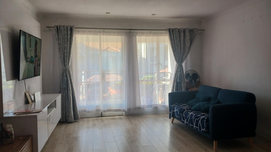2 Bedroom Property for Sale in Oakdene Gauteng