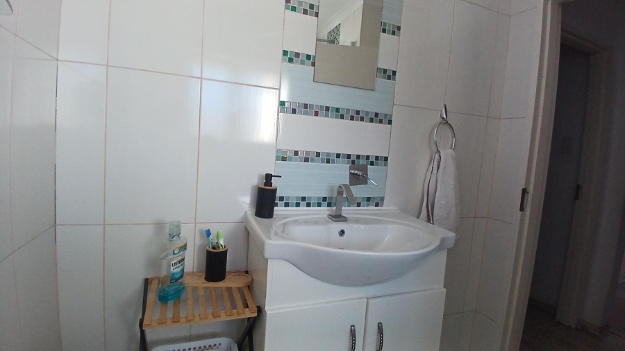 2 Bedroom Property for Sale in Oakdene Gauteng