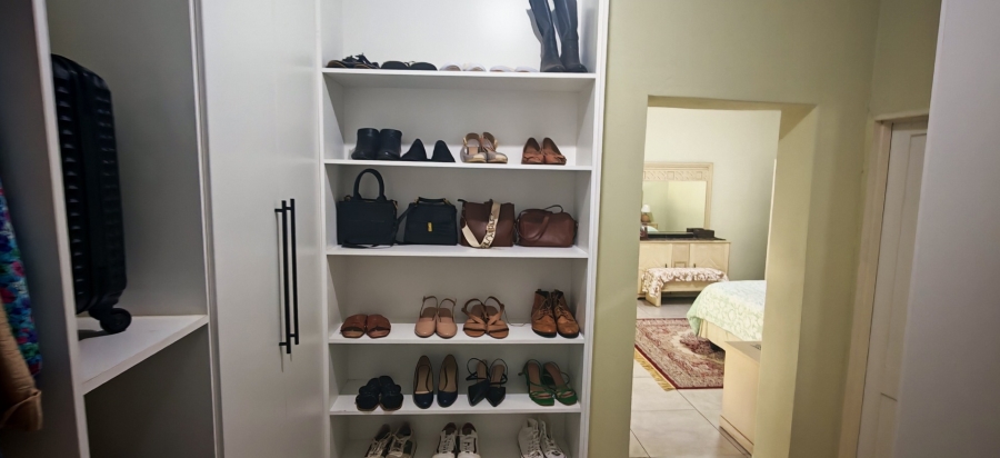 4 Bedroom Property for Sale in Kibler Park Gauteng