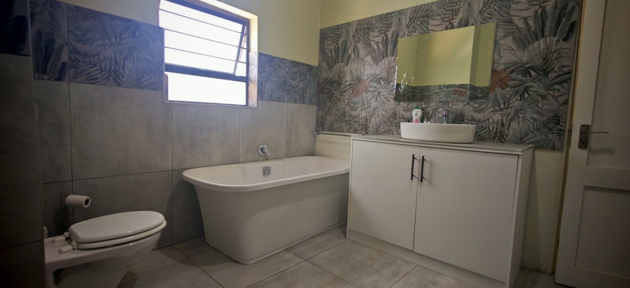 4 Bedroom Property for Sale in Kibler Park Gauteng
