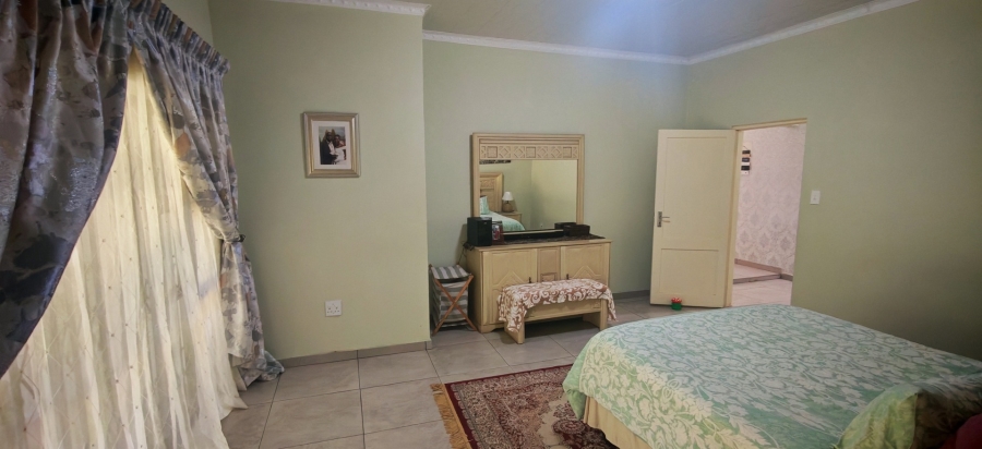 4 Bedroom Property for Sale in Kibler Park Gauteng