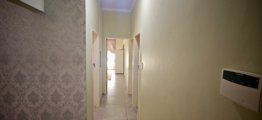 4 Bedroom Property for Sale in Kibler Park Gauteng
