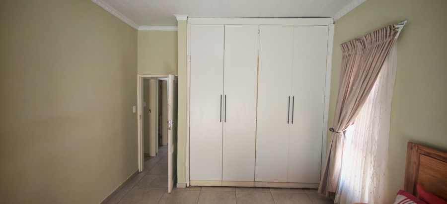 4 Bedroom Property for Sale in Kibler Park Gauteng