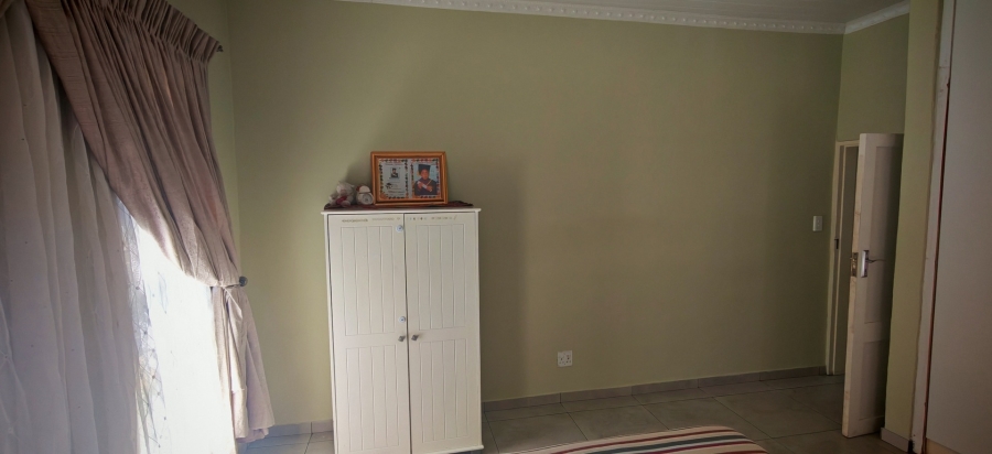 4 Bedroom Property for Sale in Kibler Park Gauteng