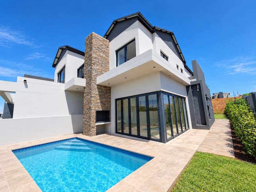 4 Bedroom Property for Sale in Fountainbrook Estate Gauteng