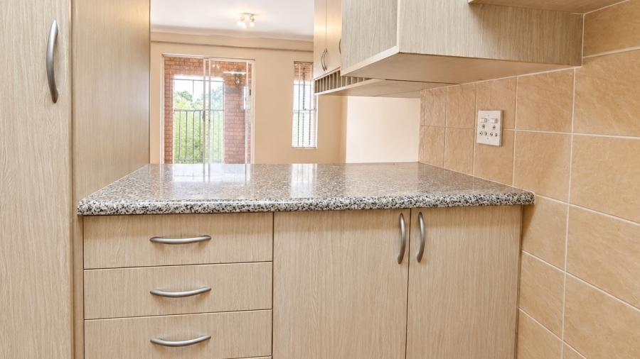 2 Bedroom Property for Sale in Doornpoort Gauteng