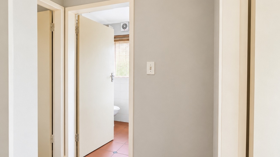 2 Bedroom Property for Sale in Doornpoort Gauteng