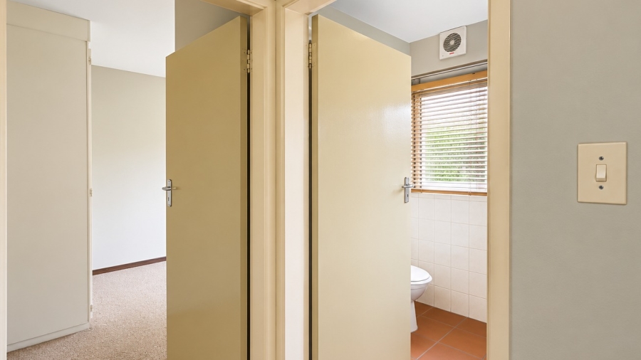 2 Bedroom Property for Sale in Doornpoort Gauteng