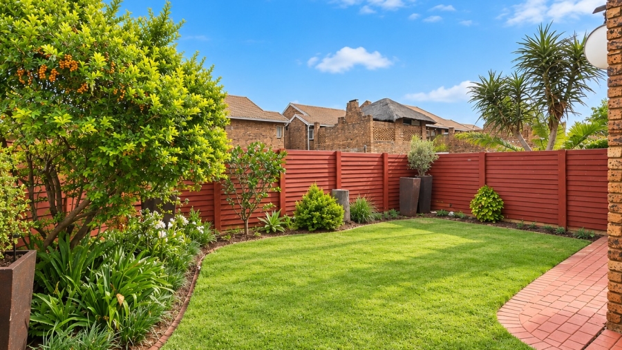 2 Bedroom Property for Sale in Doornpoort Gauteng