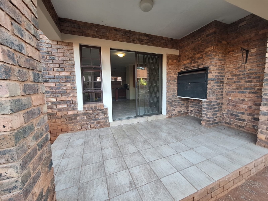 2 Bedroom Property for Sale in Montana Gauteng