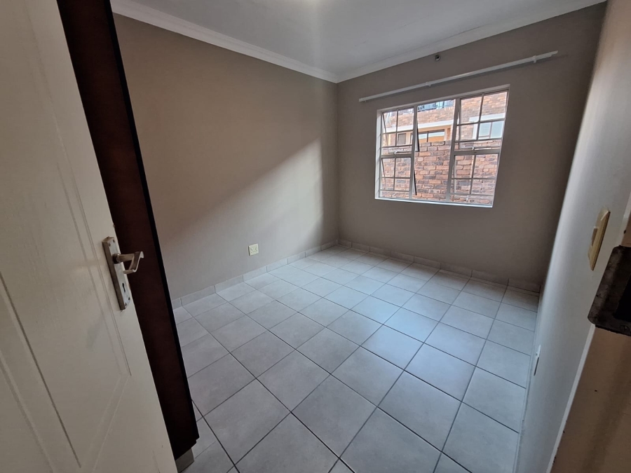 2 Bedroom Property for Sale in Montana Gauteng