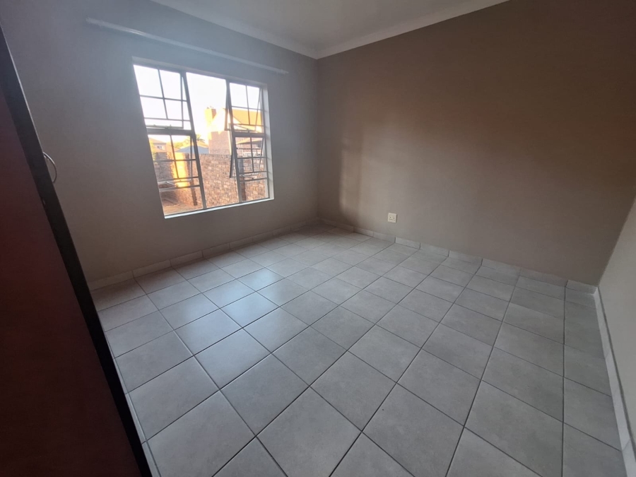 2 Bedroom Property for Sale in Montana Gauteng