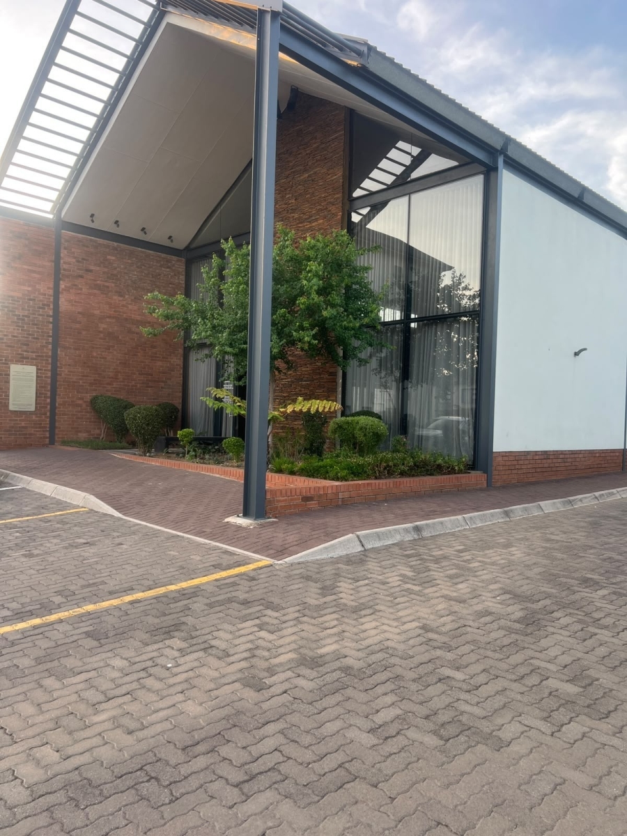 2 Bedroom Property for Sale in Carlswald Gauteng