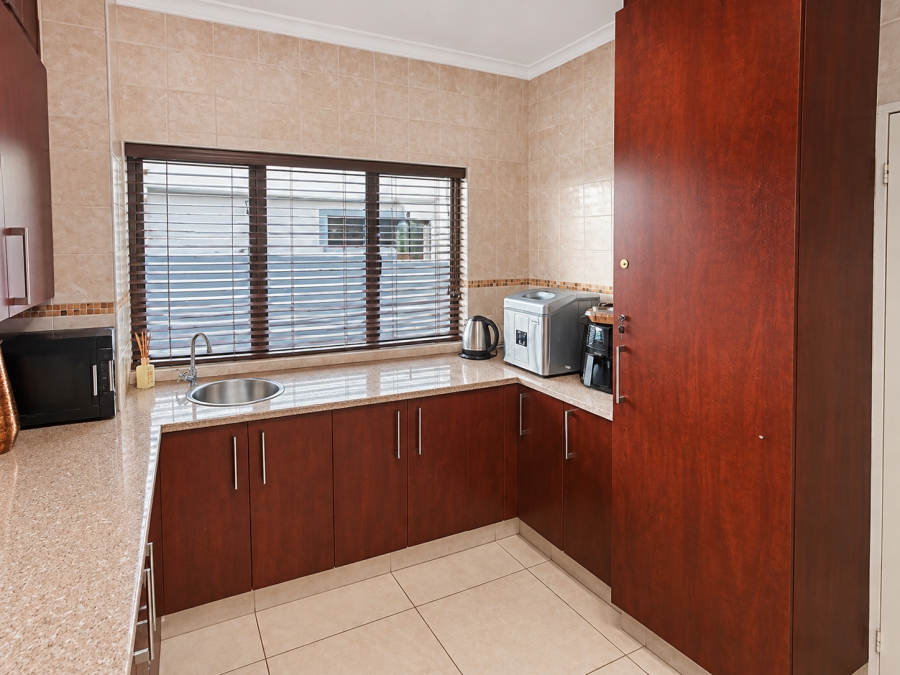 4 Bedroom Property for Sale in Kyalami Glen Estate Gauteng