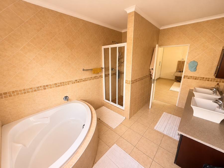 4 Bedroom Property for Sale in Kyalami Glen Estate Gauteng