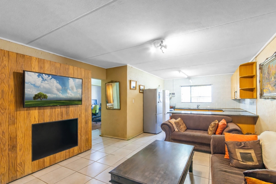 2 Bedroom Property for Sale in Vorna Valley Gauteng
