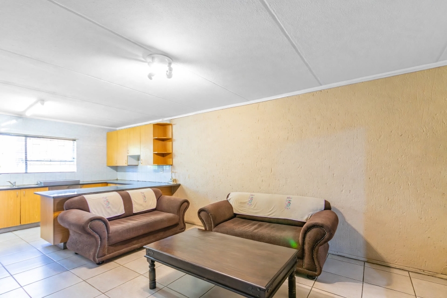 2 Bedroom Property for Sale in Vorna Valley Gauteng