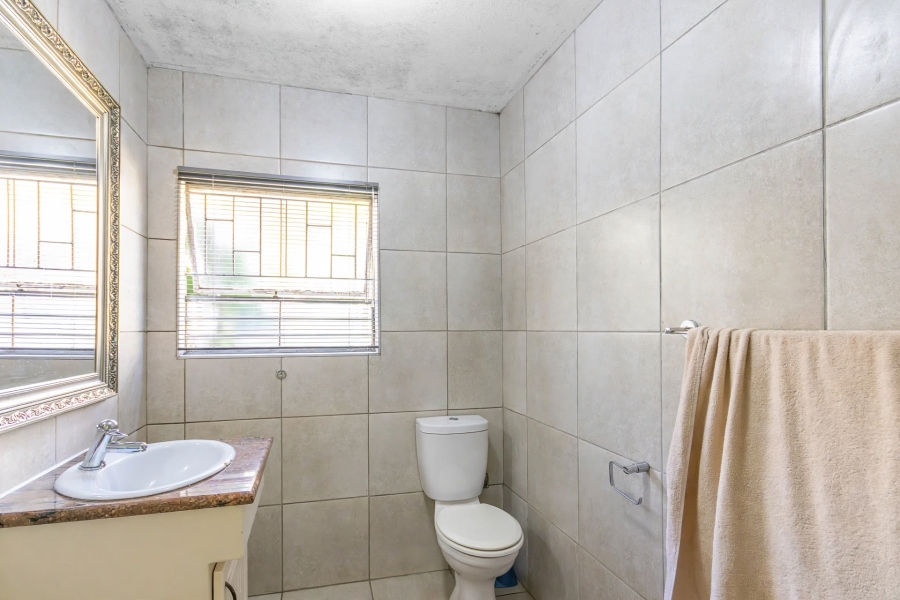 2 Bedroom Property for Sale in Vorna Valley Gauteng
