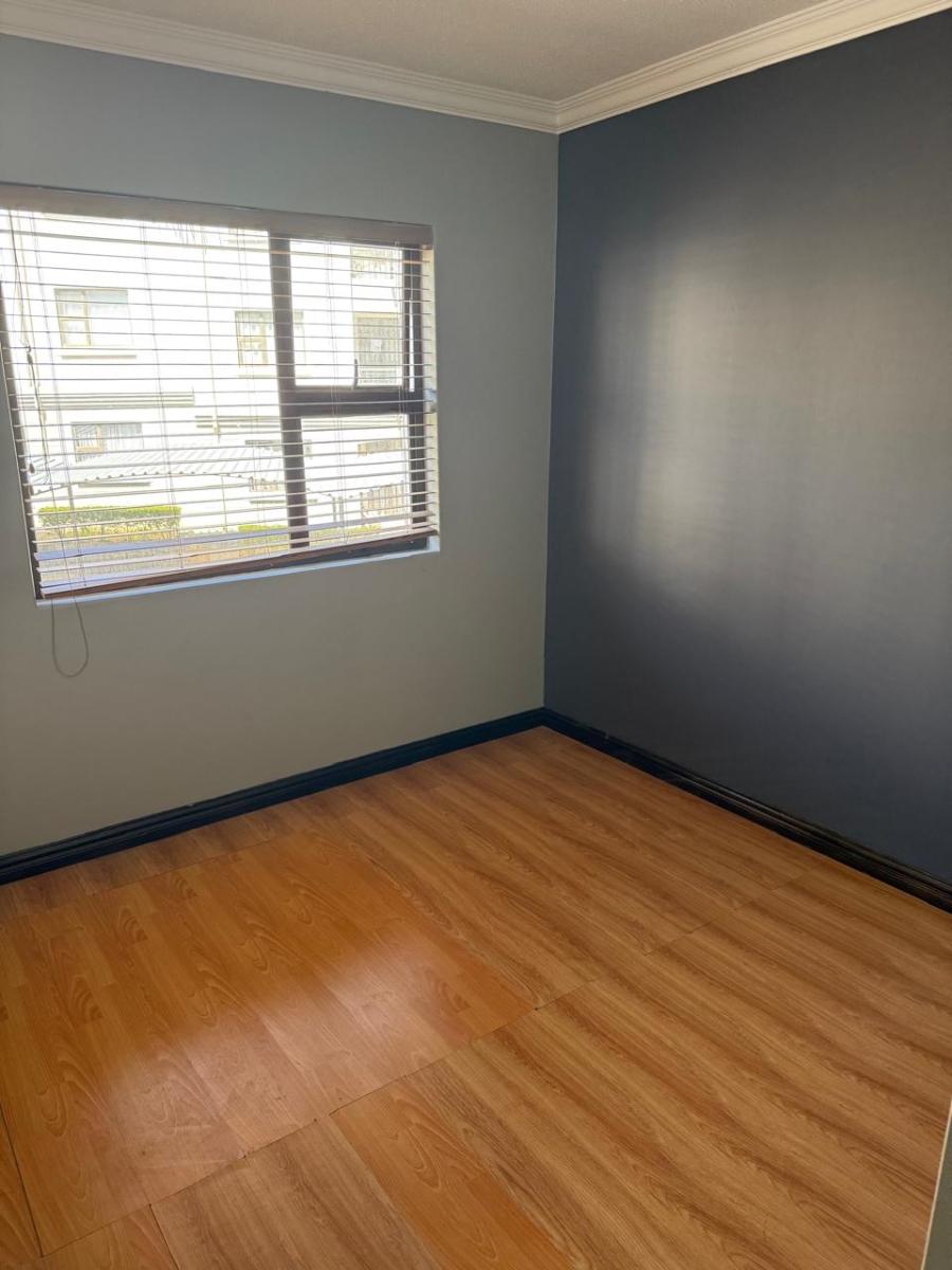 To Let 3 Bedroom Property for Rent in Halfway House Gauteng