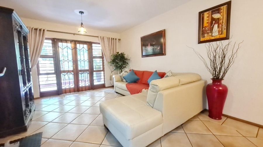 To Let 2 Bedroom Property for Rent in Paulshof Gauteng