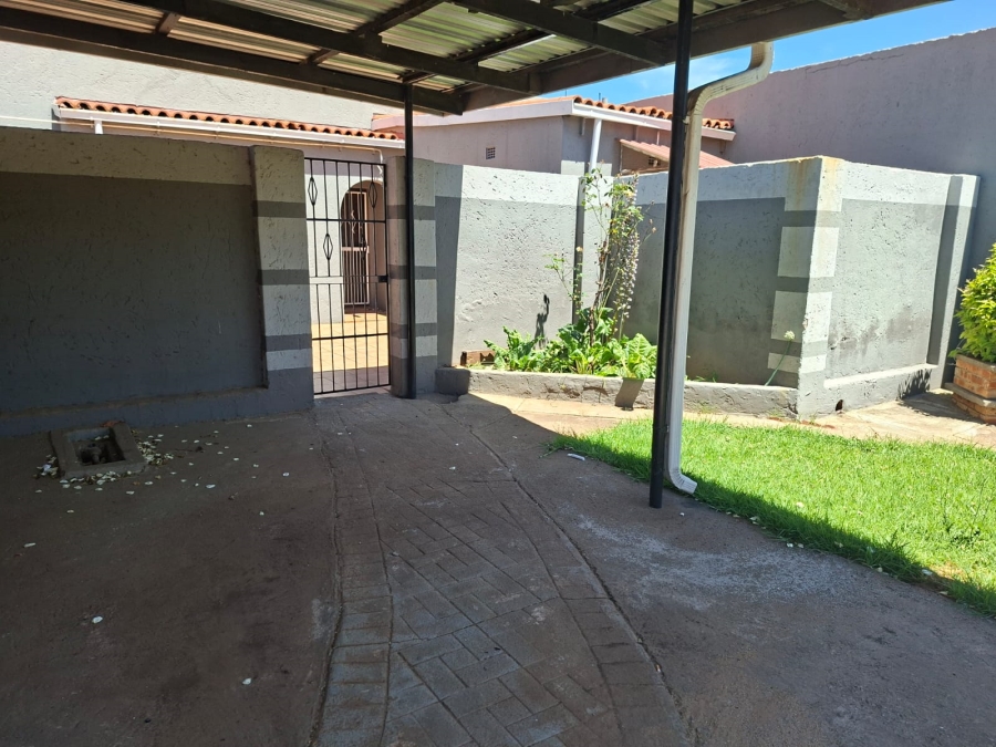 3 Bedroom Property for Sale in Klopperpark Gauteng