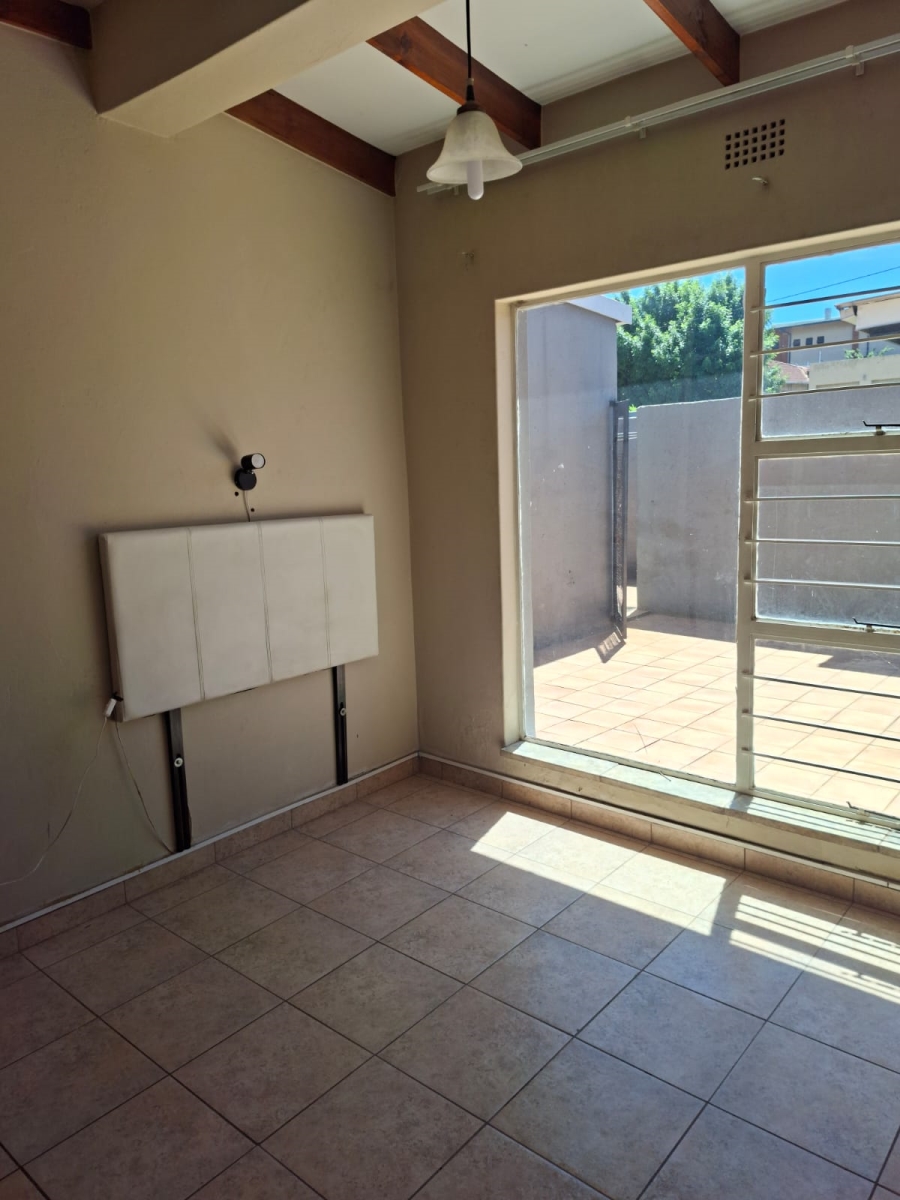 3 Bedroom Property for Sale in Klopperpark Gauteng