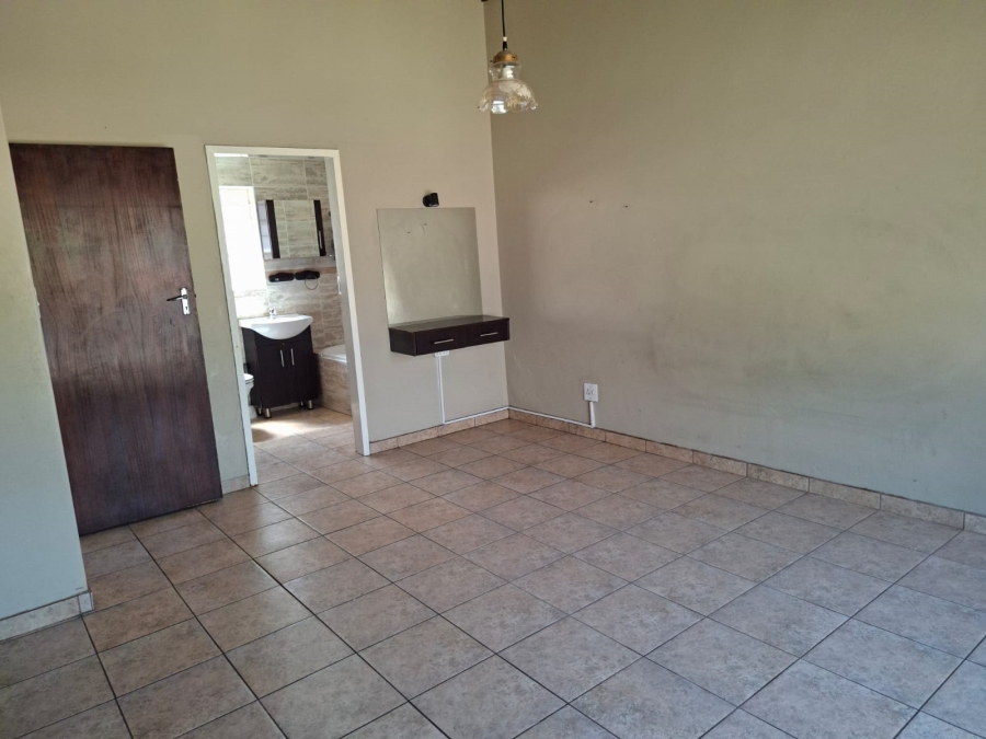 3 Bedroom Property for Sale in Klopperpark Gauteng