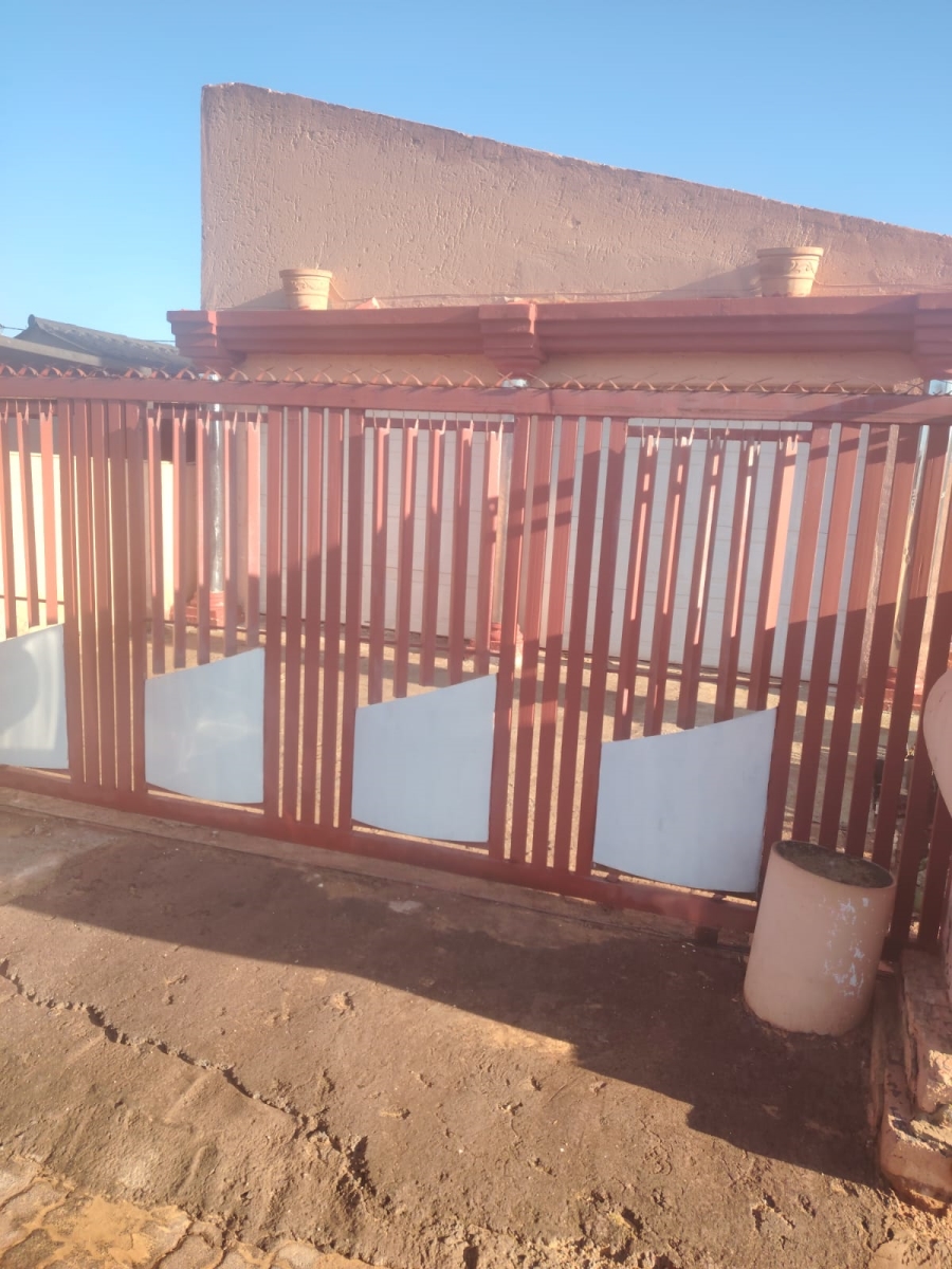 To Let 2 Bedroom Property for Rent in Vosloorus Ext 20 Gauteng