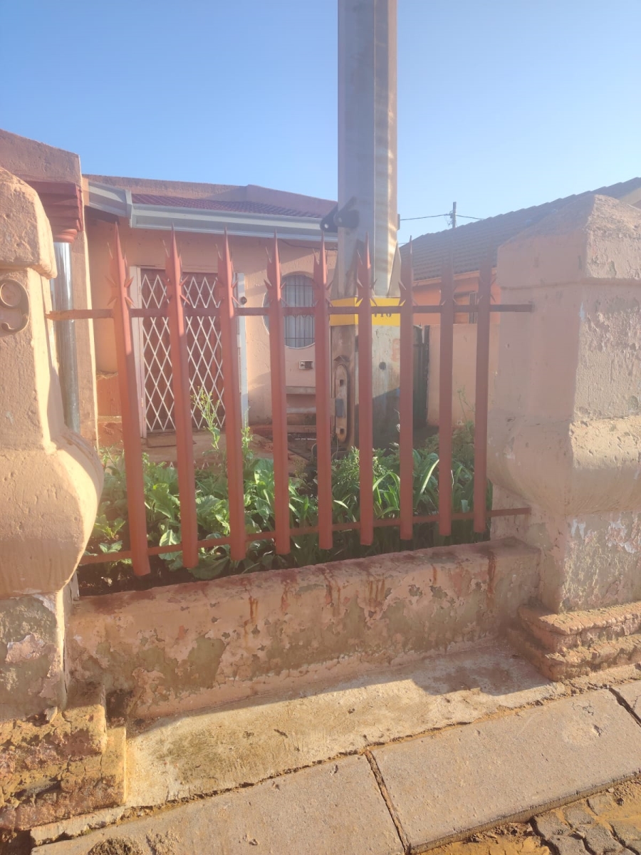 To Let 2 Bedroom Property for Rent in Vosloorus Ext 20 Gauteng