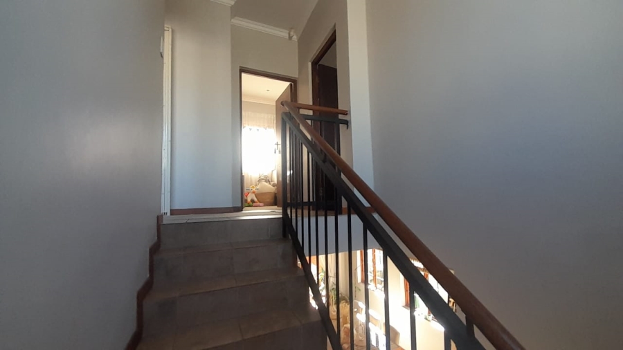 To Let 3 Bedroom Property for Rent in Olympus AH Gauteng
