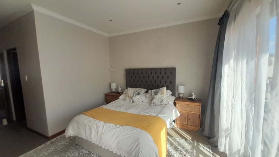 To Let 3 Bedroom Property for Rent in Olympus AH Gauteng