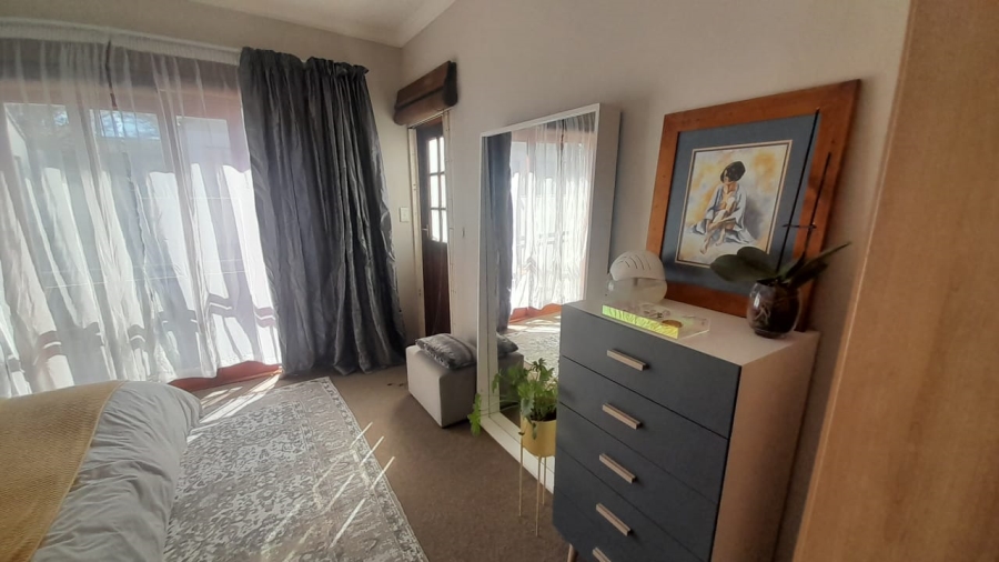 To Let 3 Bedroom Property for Rent in Olympus AH Gauteng