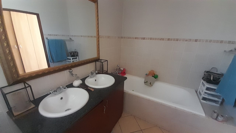 To Let 3 Bedroom Property for Rent in Olympus AH Gauteng