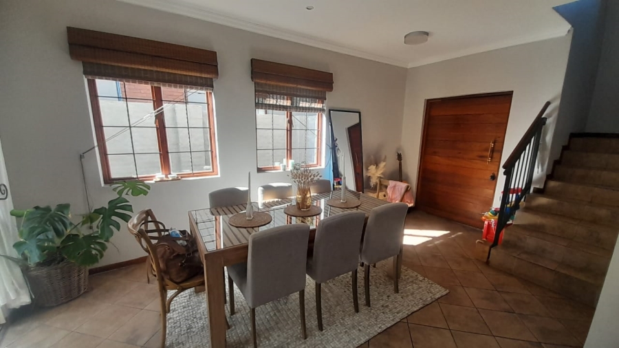 To Let 3 Bedroom Property for Rent in Olympus AH Gauteng