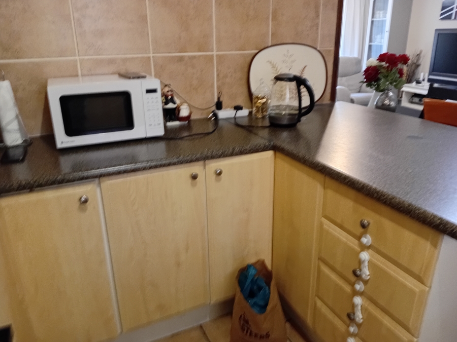 To Let 2 Bedroom Property for Rent in Olympus AH Gauteng