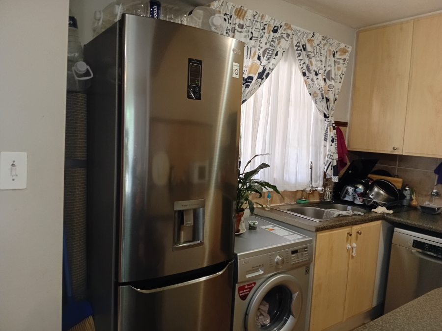 To Let 2 Bedroom Property for Rent in Olympus AH Gauteng