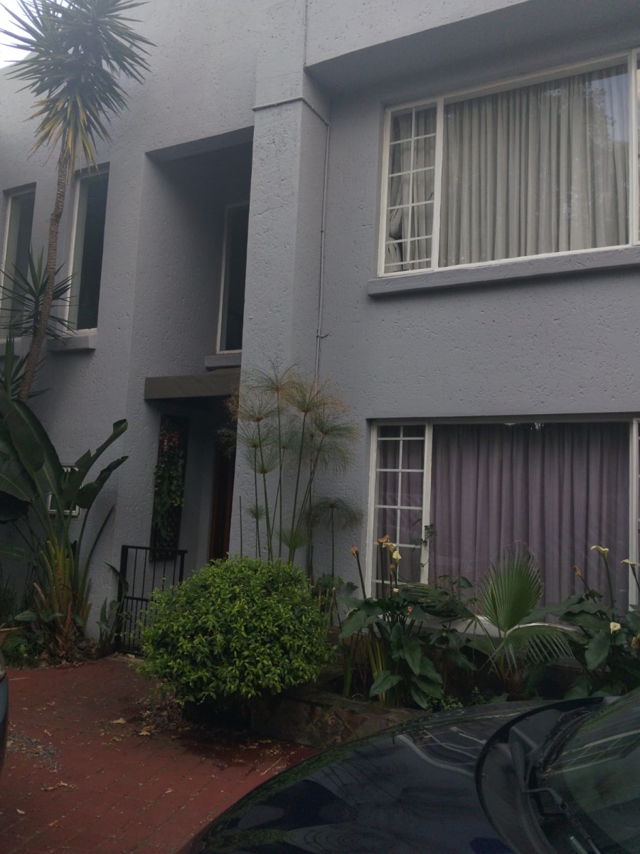 4 Bedroom Property for Sale in Eldo Glen Gauteng