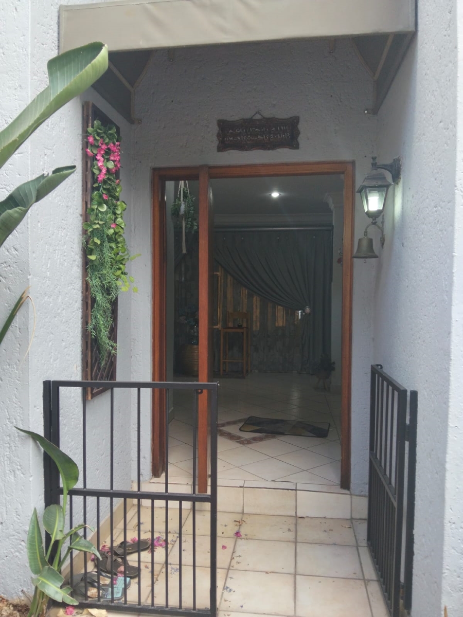 4 Bedroom Property for Sale in Eldo Glen Gauteng