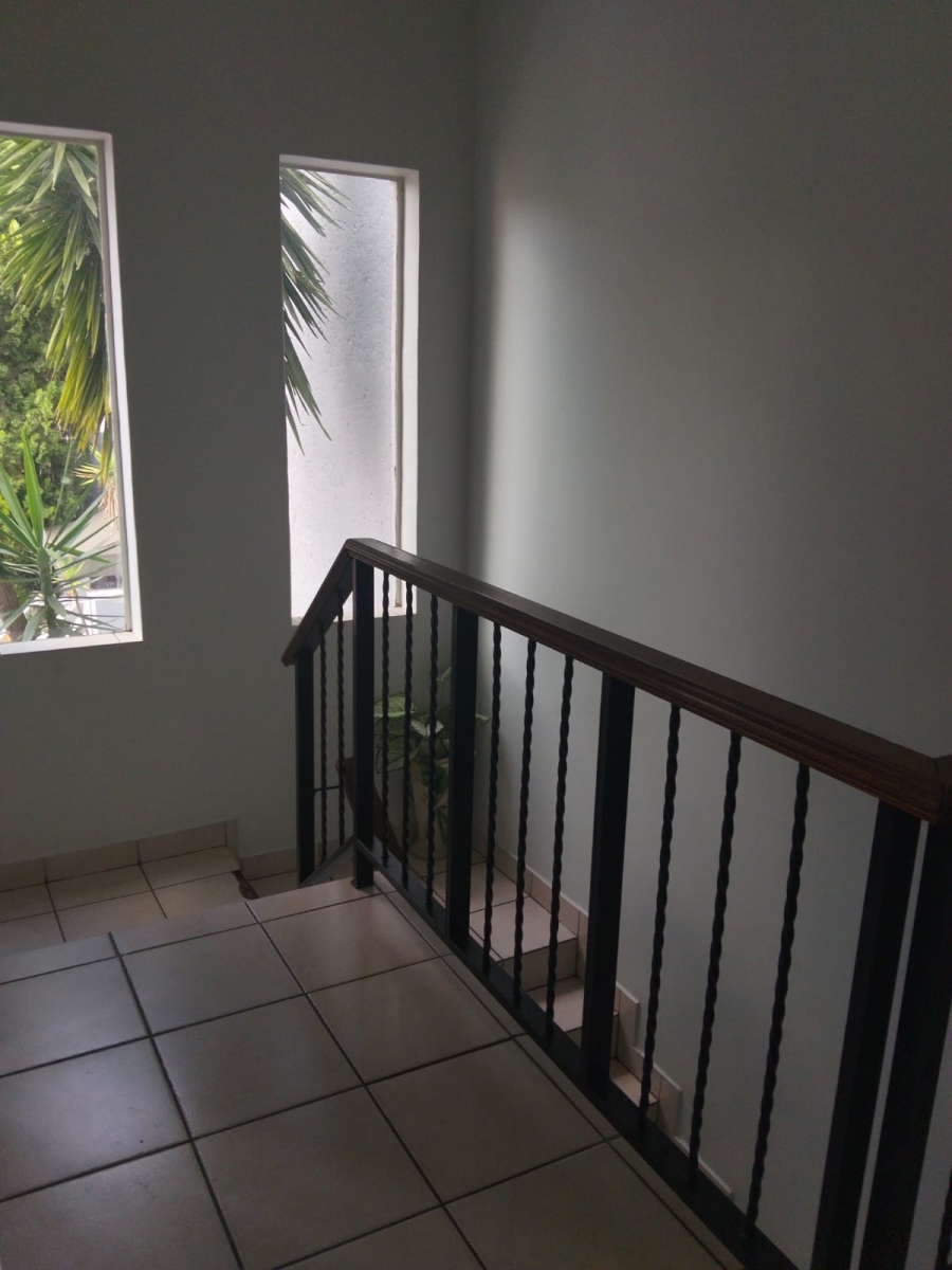 4 Bedroom Property for Sale in Eldo Glen Gauteng