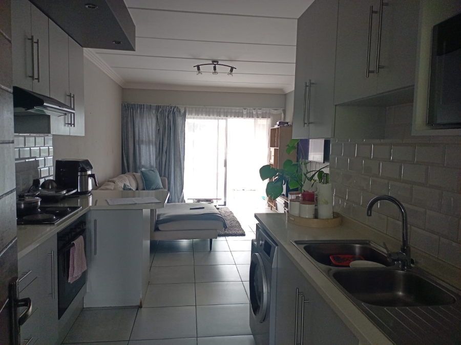 2 Bedroom Property for Sale in Jansenpark Gauteng