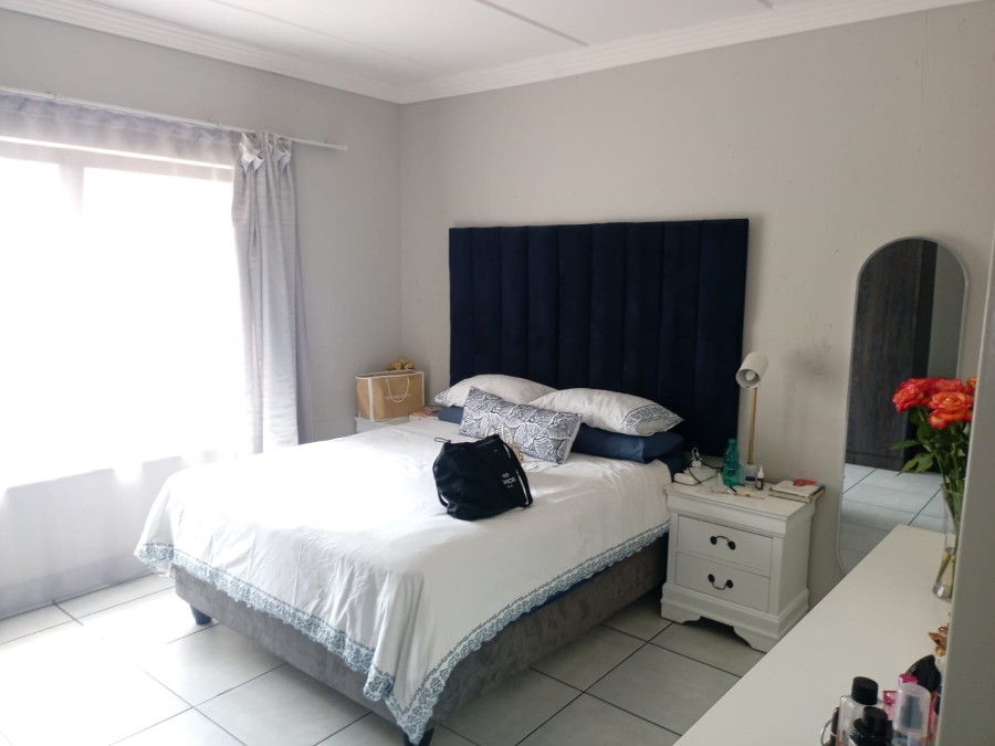 2 Bedroom Property for Sale in Jansenpark Gauteng