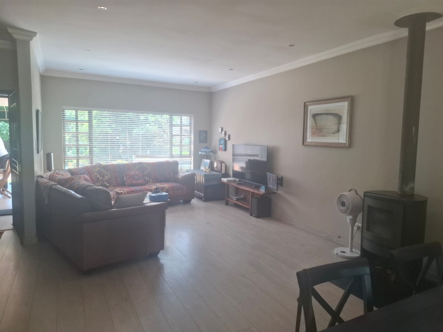 3 Bedroom Property for Sale in Highway Gardens Gauteng