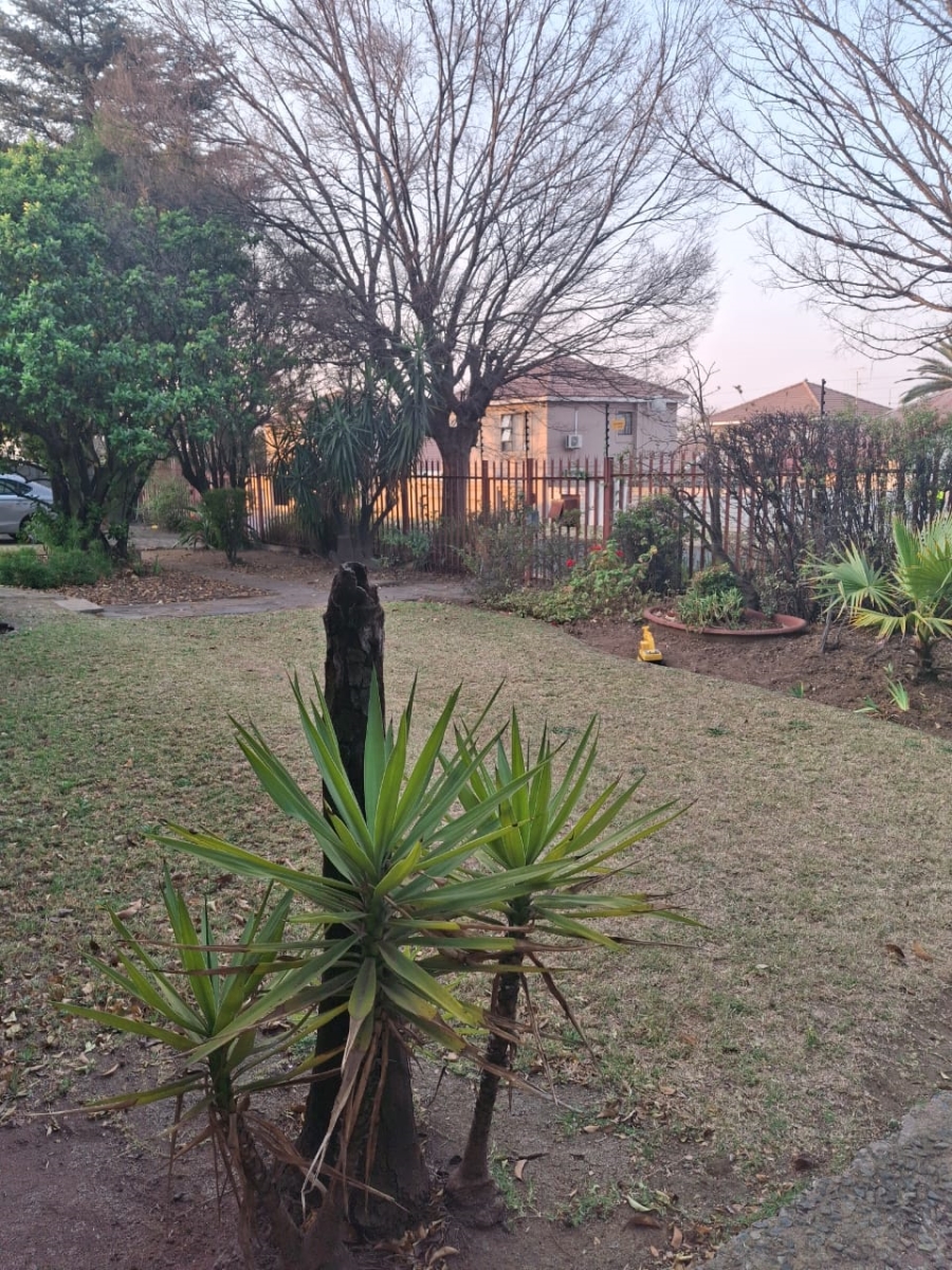 To Let 3 Bedroom Property for Rent in Edendale Gauteng