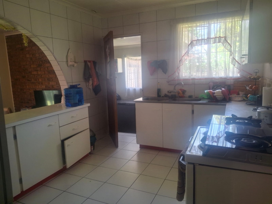 To Let 2 Bedroom Property for Rent in Edendale Gauteng