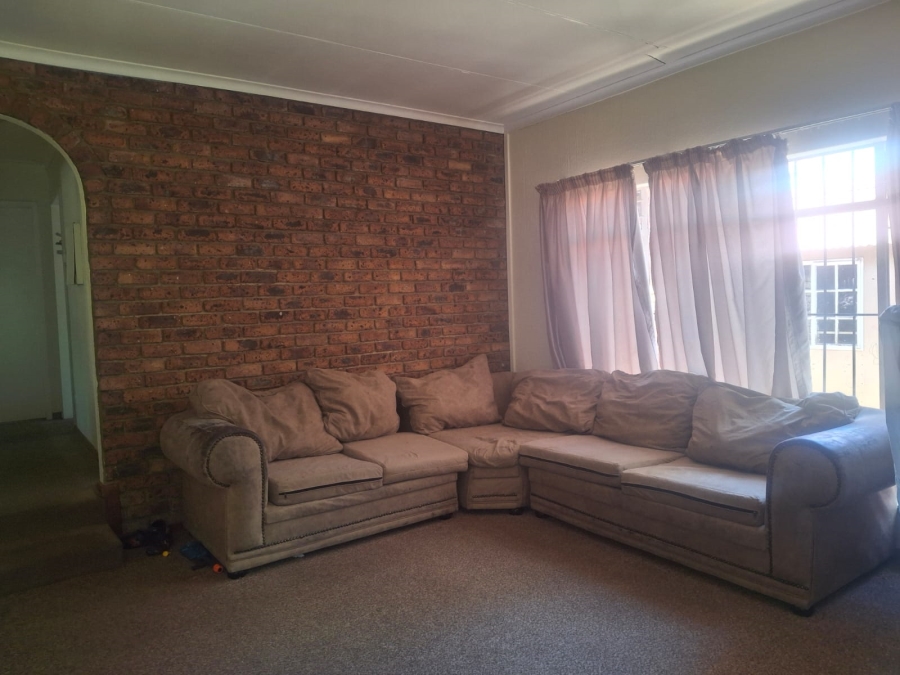 To Let 2 Bedroom Property for Rent in Edendale Gauteng