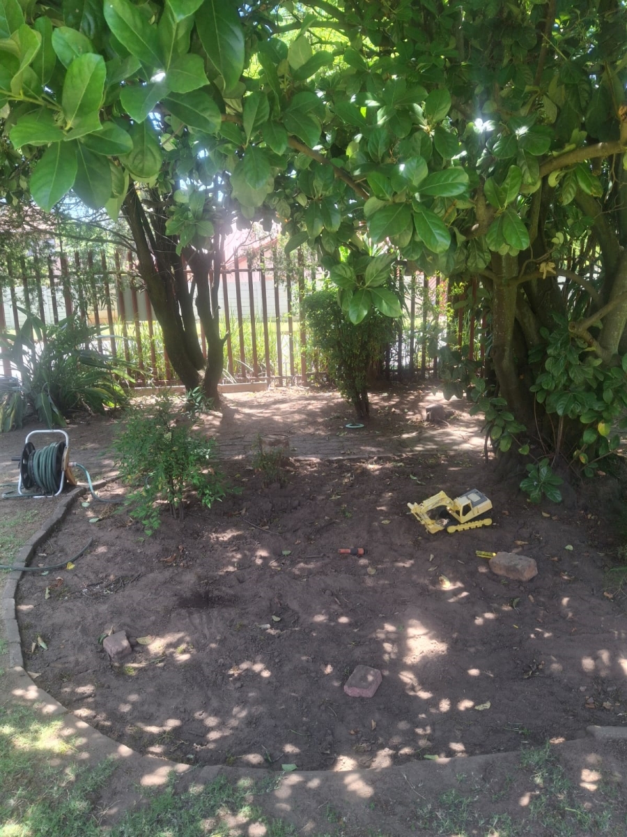 To Let 2 Bedroom Property for Rent in Edendale Gauteng
