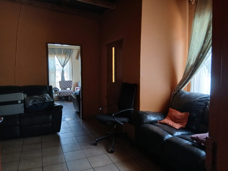 2 Bedroom Property for Sale in Rondebult Gauteng