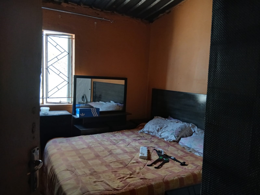 2 Bedroom Property for Sale in Rondebult Gauteng