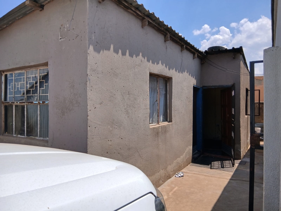 2 Bedroom Property for Sale in Rondebult Gauteng