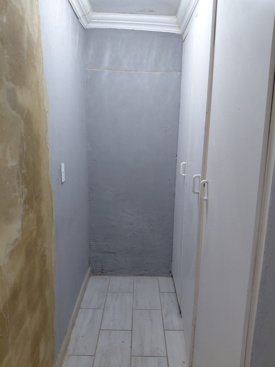 To Let 1 Bedroom Property for Rent in President Park Gauteng